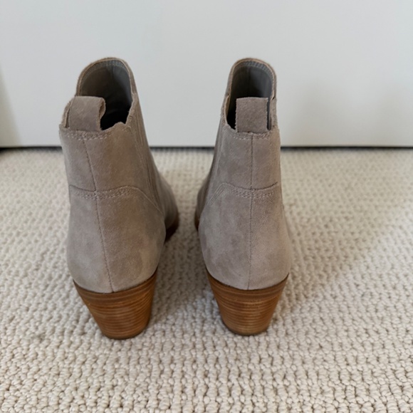 Suede booties - Picture 2 of 4